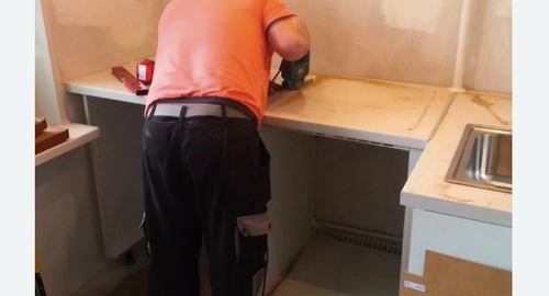 Сборка кухонного гарнитура. Отрадный